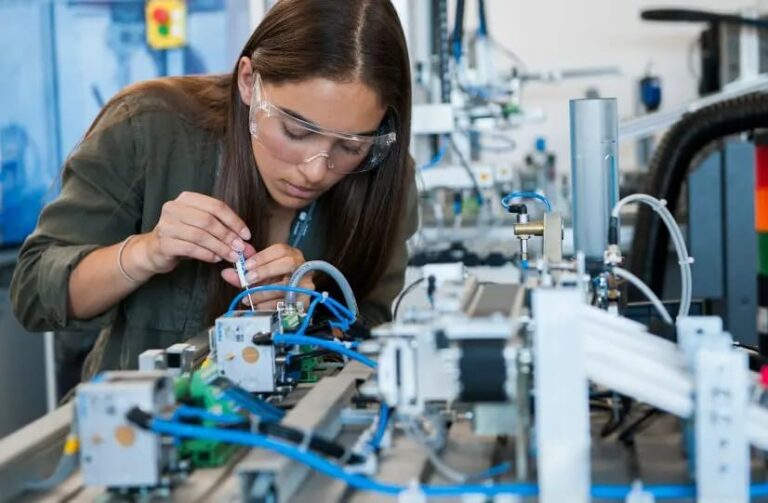 BG Solution Partners with Educational Institutions for Innovation Training